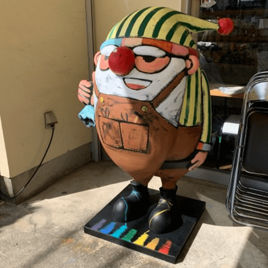 みなみの公房前・工房サンタ